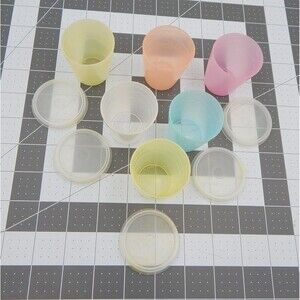 Tupperware Midgie Containers Vintage Set 6 2 oz #101 5 Lids #201 2 Inch Tall